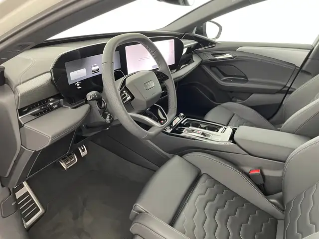 Audi E-Tron view 8