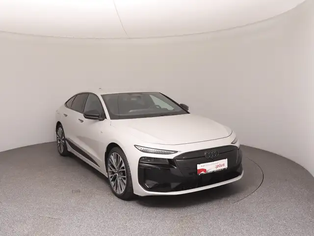 Audi E-Tron view 2