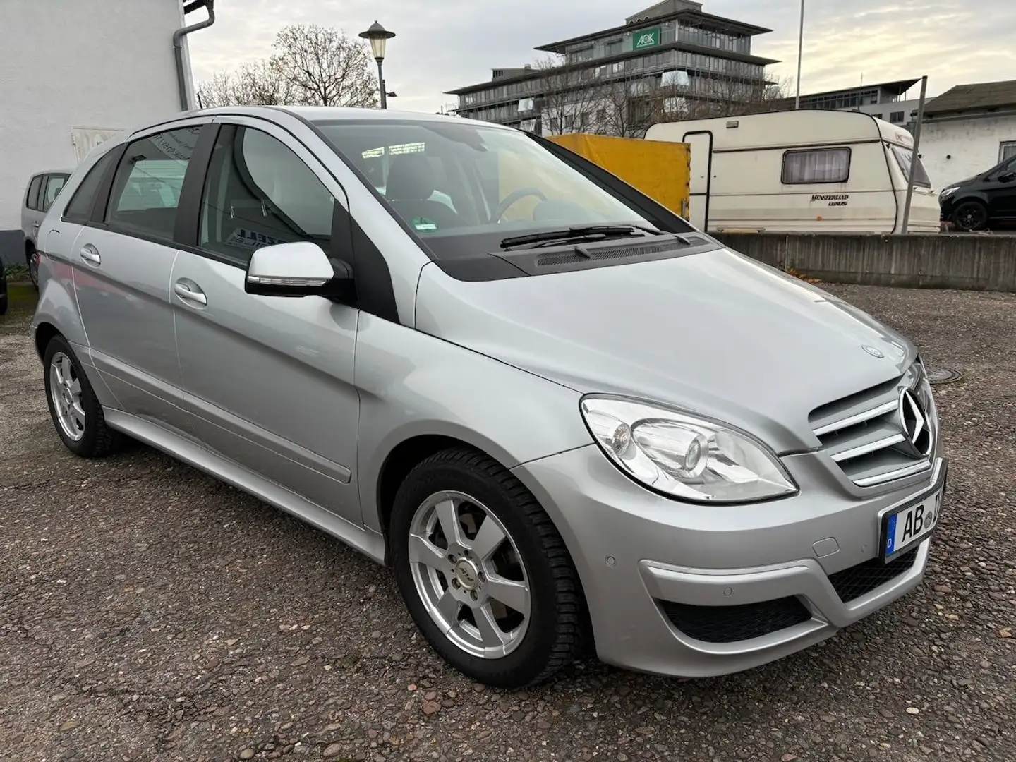 Mercedes-Benz B 180 CDI B -Klasse~ Automatik ~Klima~ PDC~ AHK Silber - 2