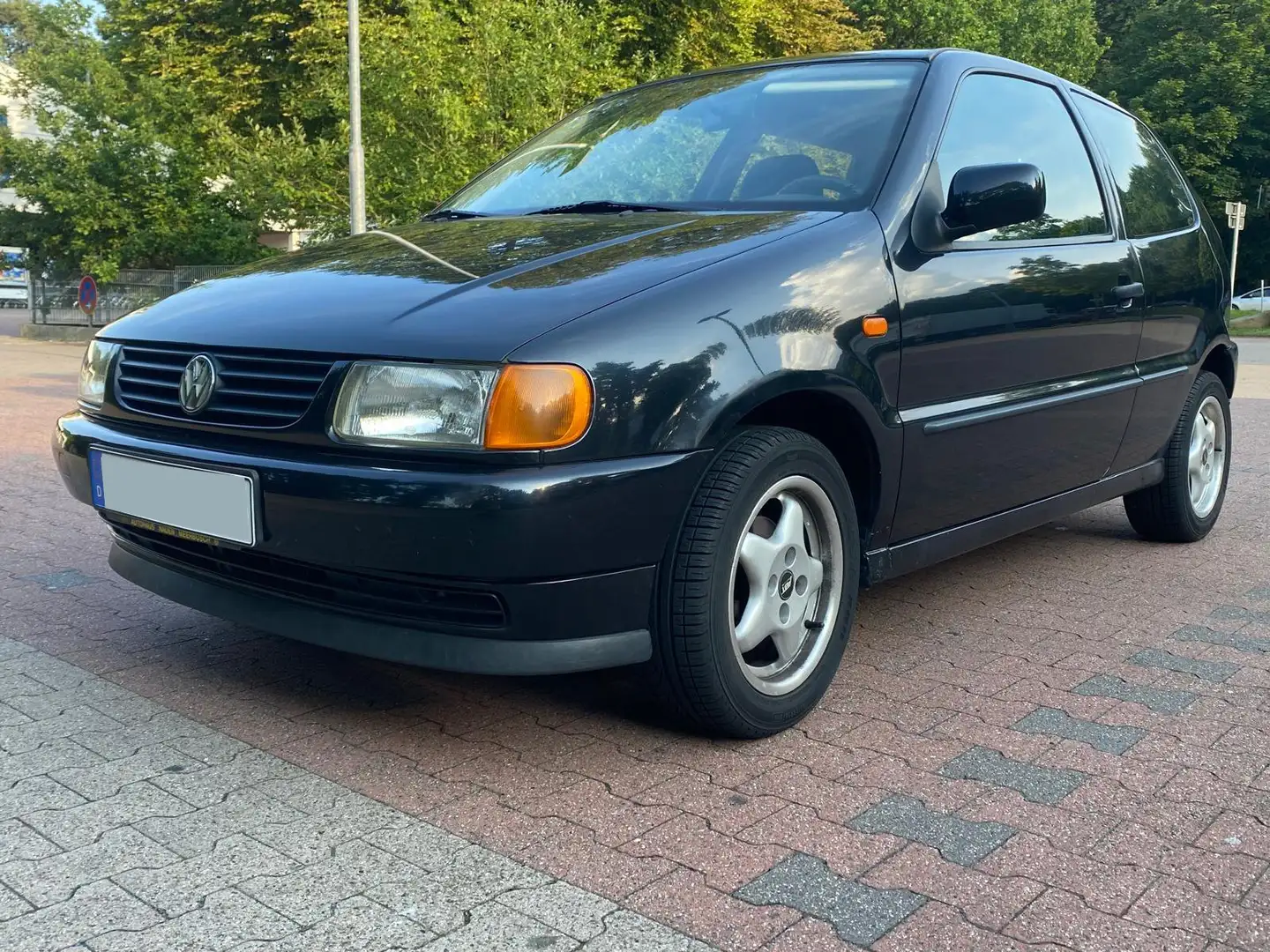 Volkswagen Polo Polo 60 Servo Negro - 1