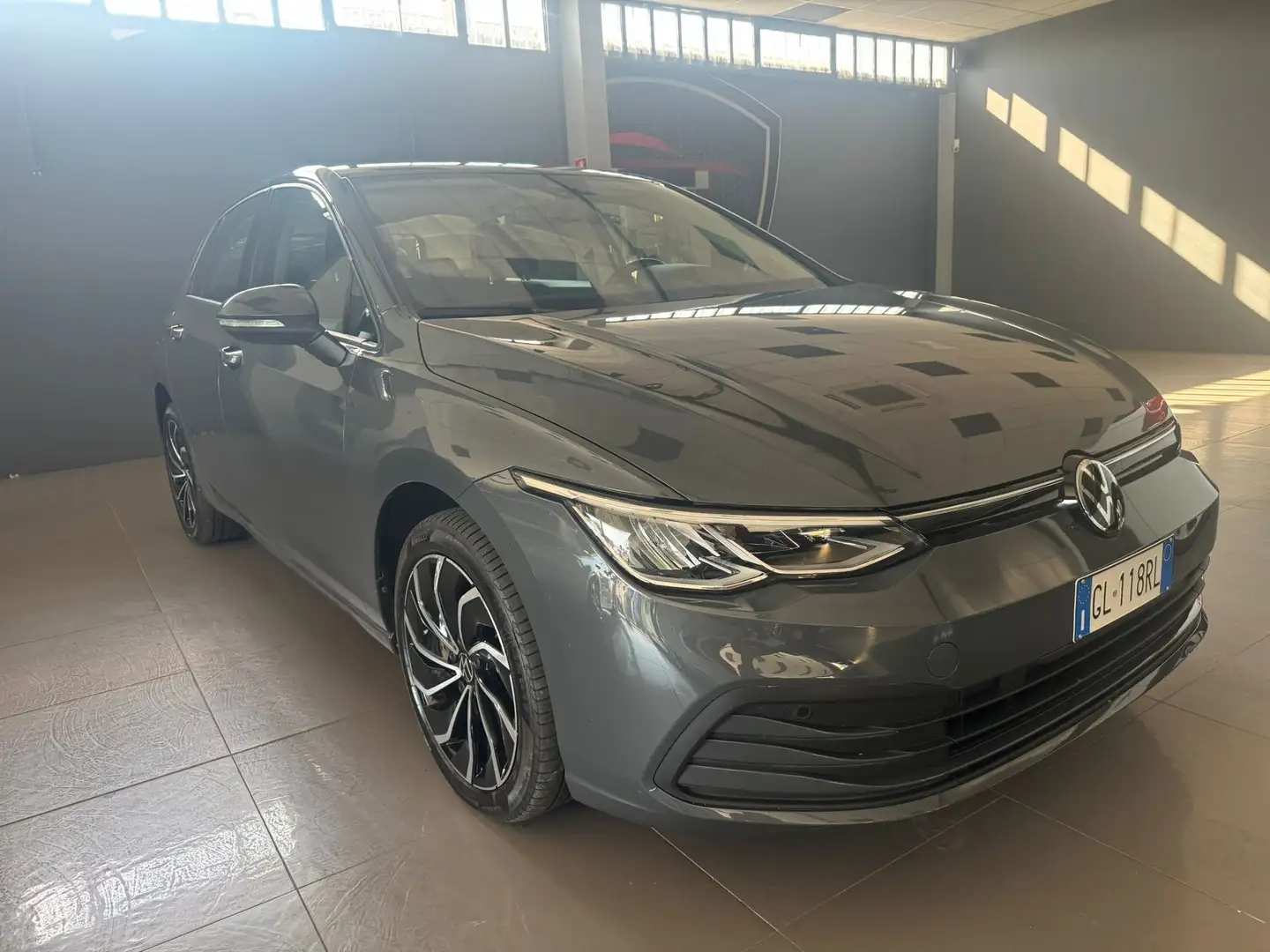 Volkswagen Golf Golf VIII 2020 2.0 tdi Life 115cv dsg Gris - 1