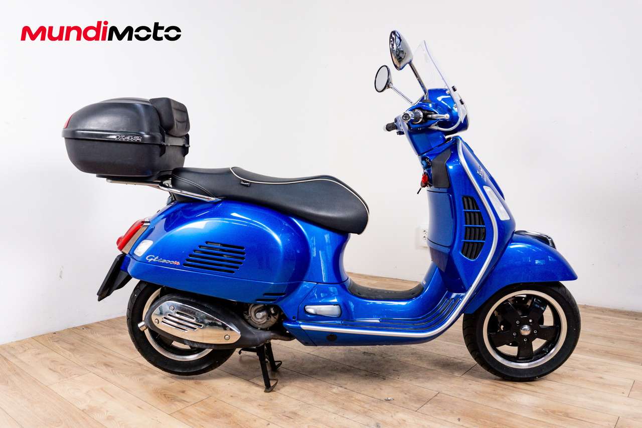 Vespa GTS 300