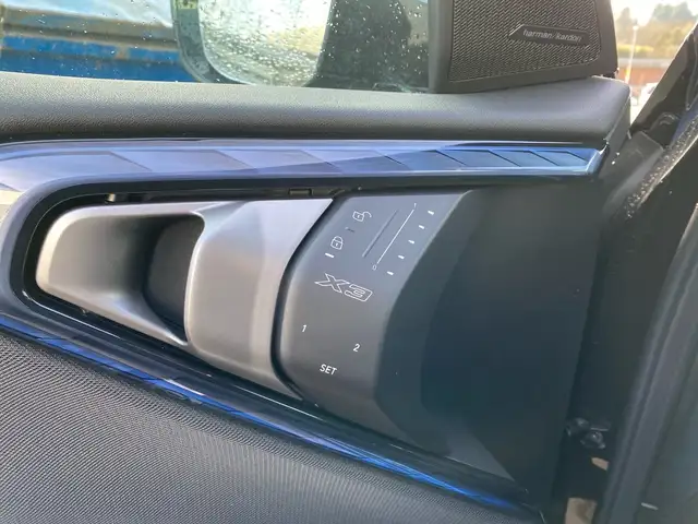 BMW X3 view 14