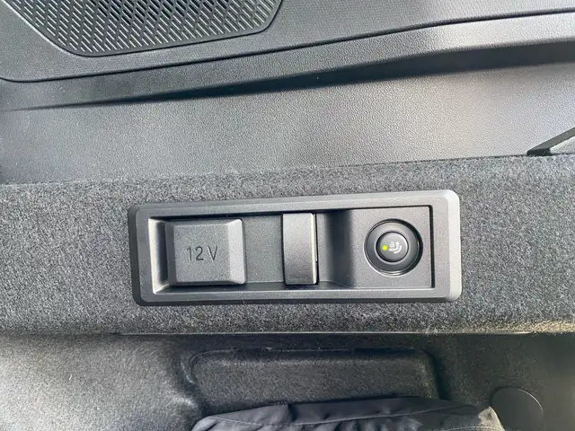 BMW X3 view 13