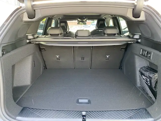 BMW X3 view 12