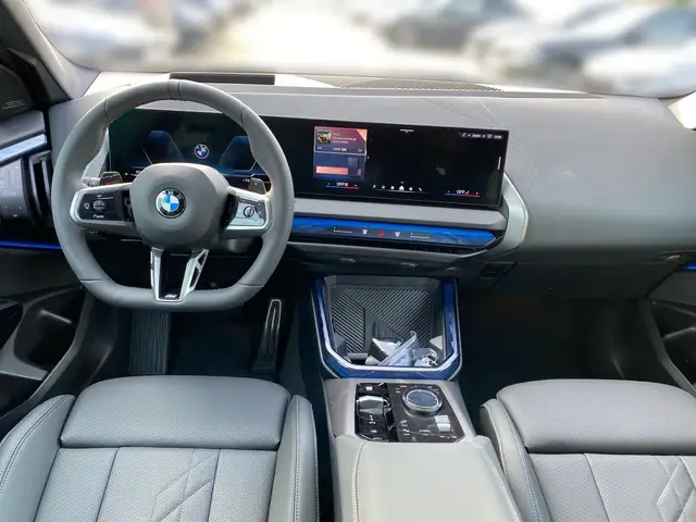 BMW X3 view 10