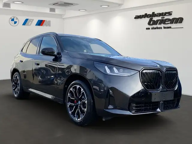 BMW X3 view 2