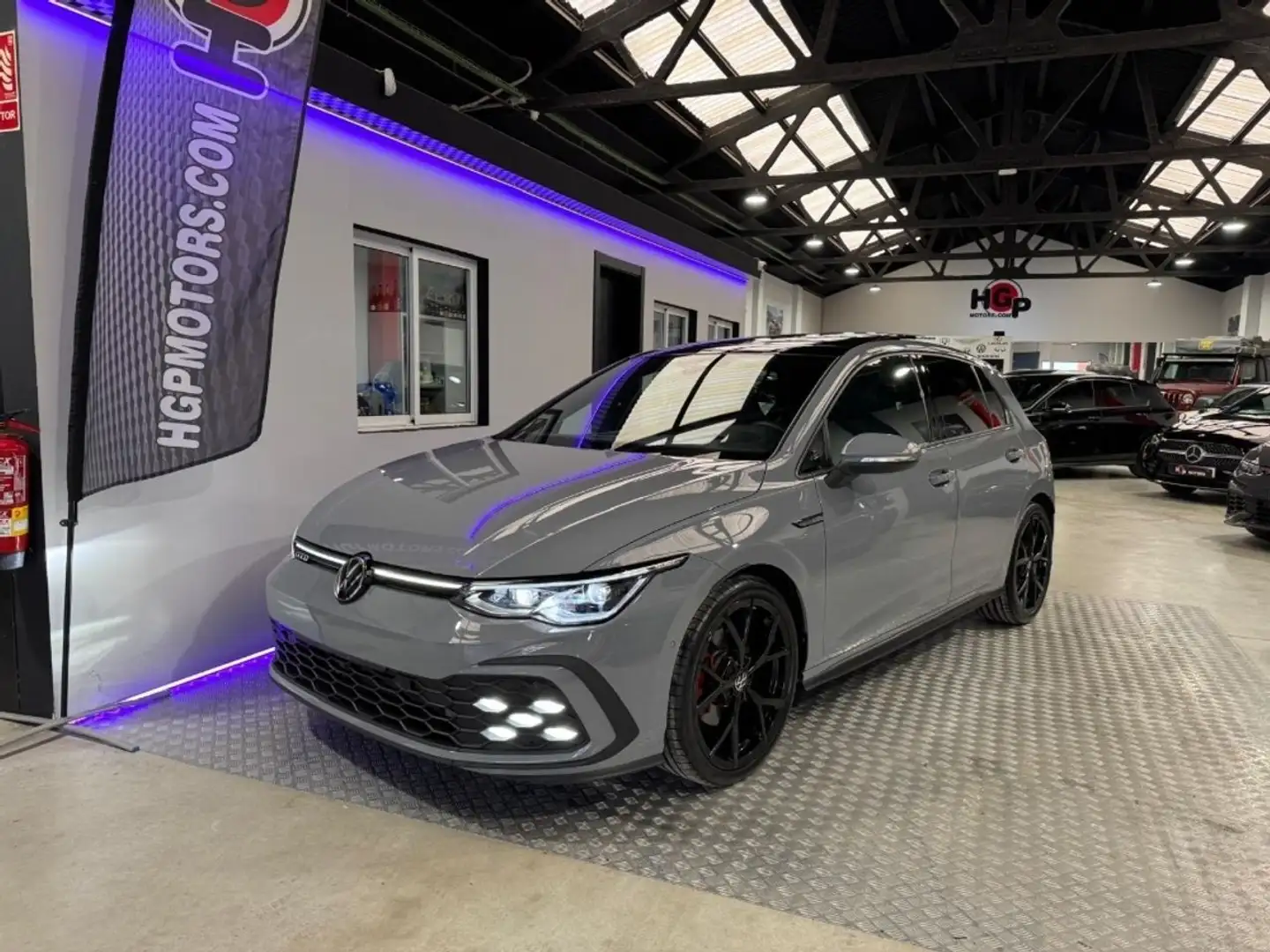 Volkswagen Golf GTD 2.0 TDI 200CV Gris - 1