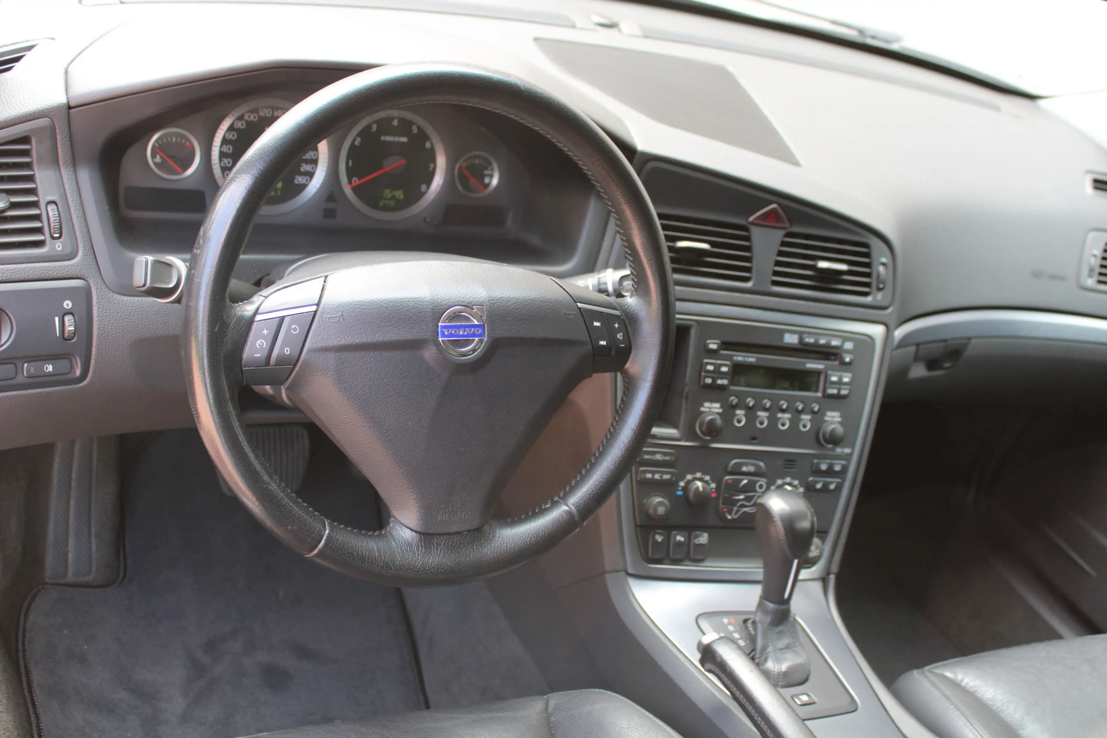 Volvo V70 2.5T AUTOMAAT YOUNGTIMER incl. 21% BTW — photo 17