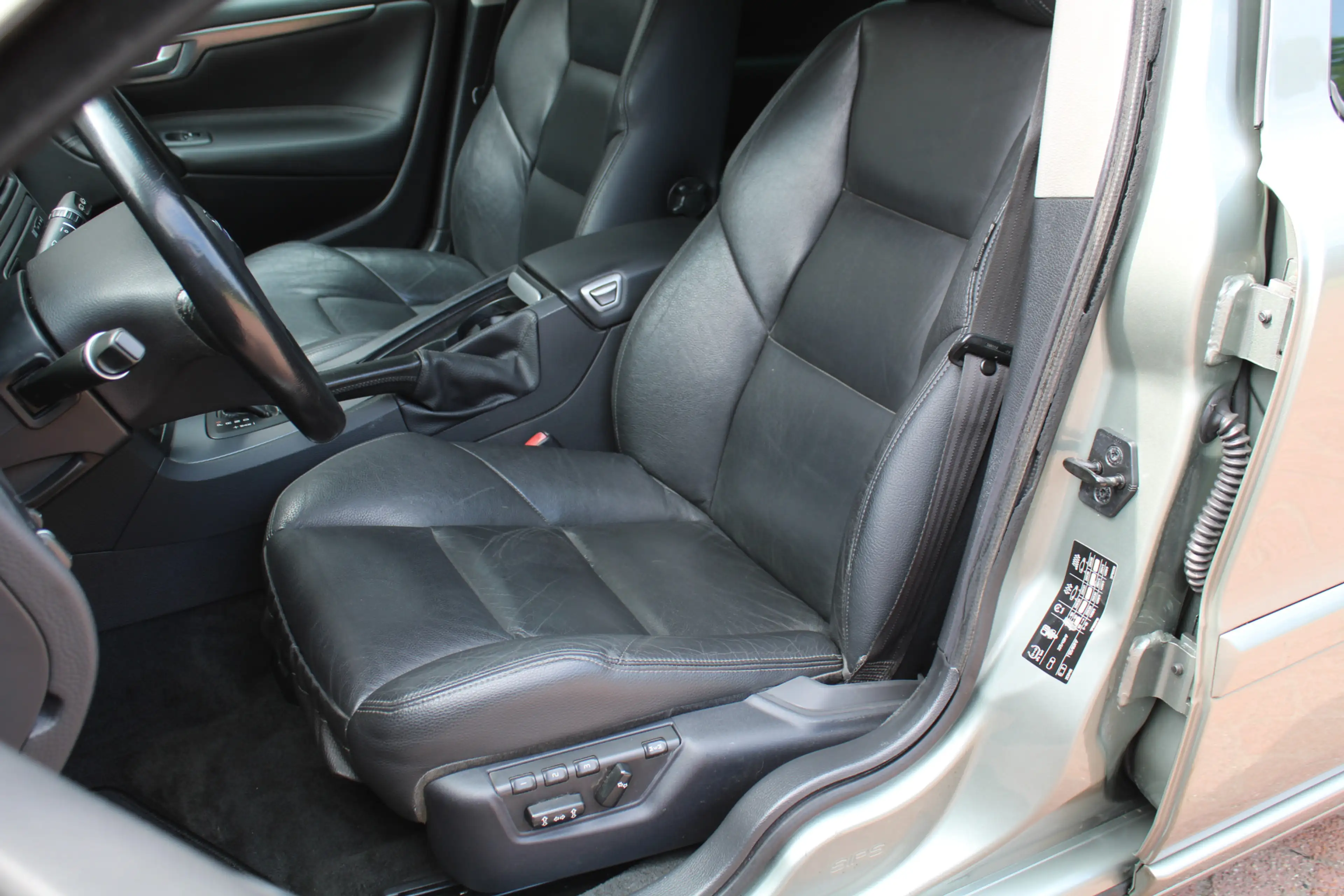 Volvo V70 2.5T AUTOMAAT YOUNGTIMER incl. 21% BTW — photo 19