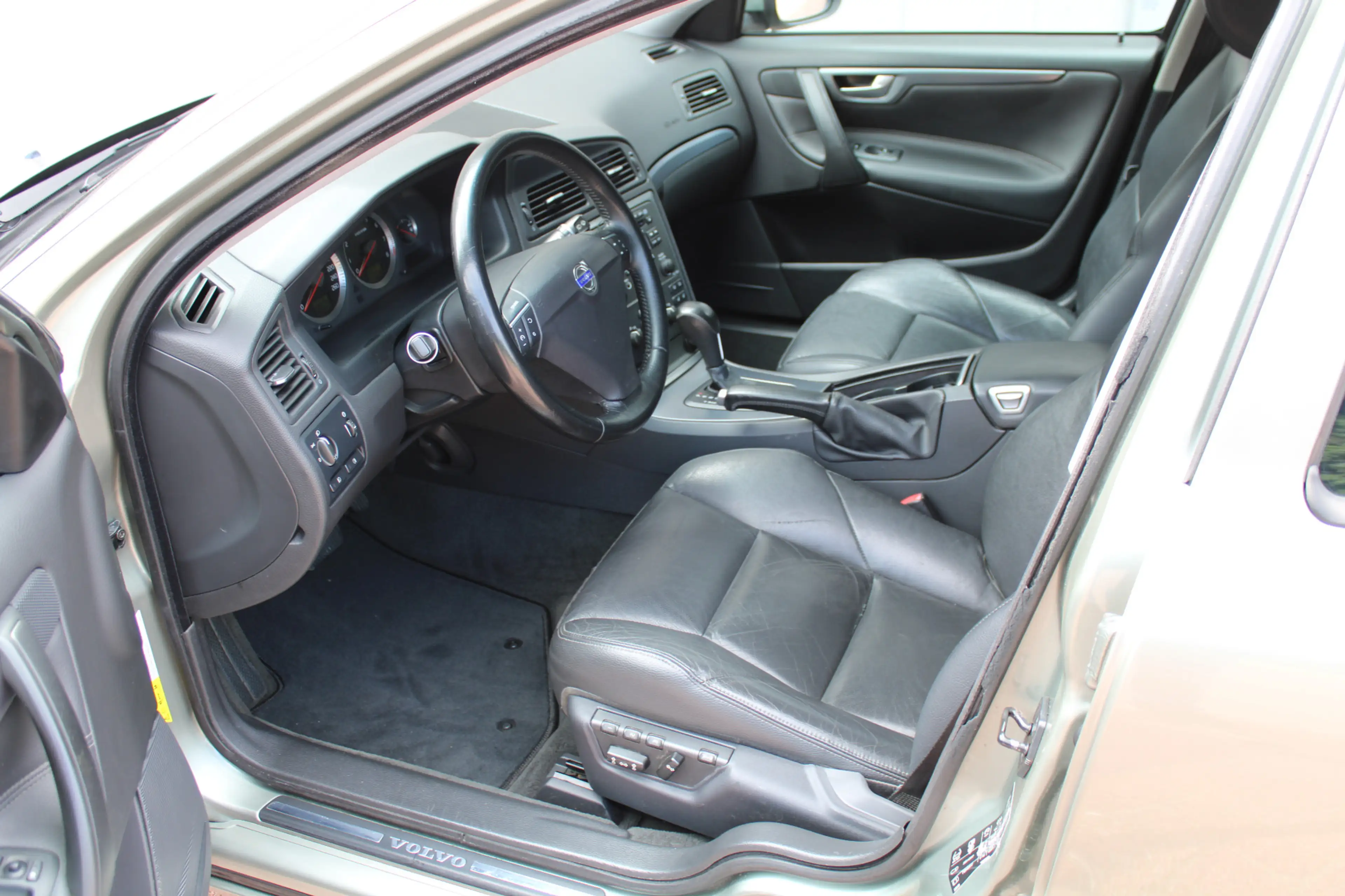 Volvo V70 2.5T AUTOMAAT YOUNGTIMER incl. 21% BTW — photo 16