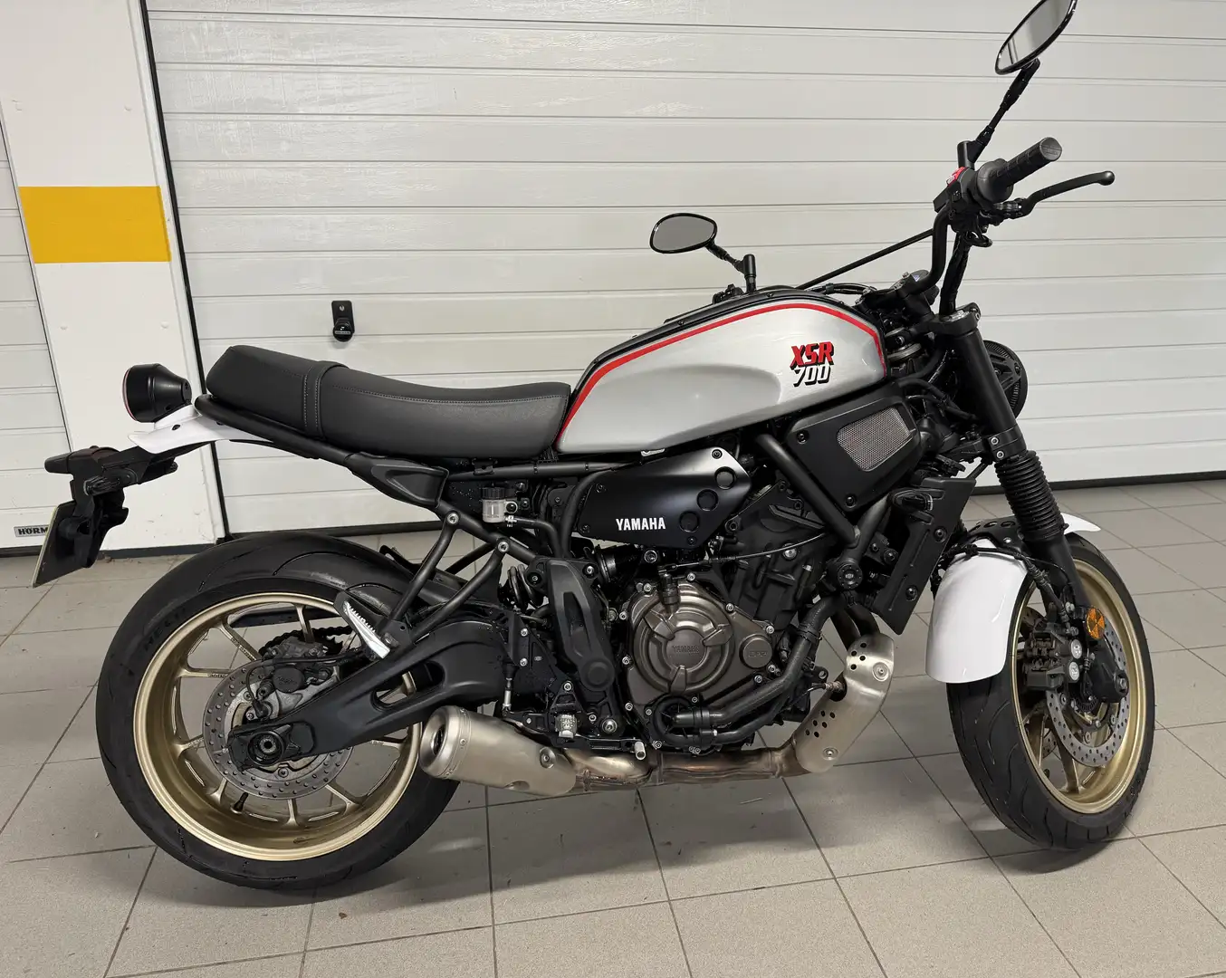 Yamaha XSR 700 Yamaha XSR 700 Xtribute - 1