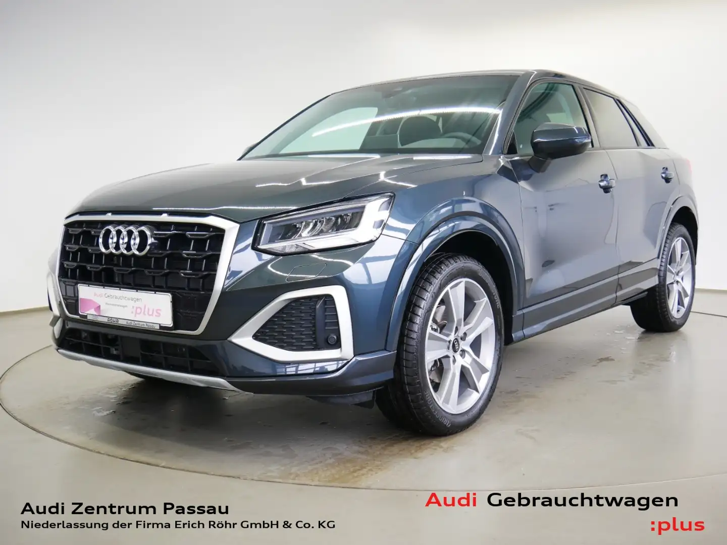 Audi Q2 30 TFSI advanced LED AHK virt. Cock.+ DAB Grau - 1