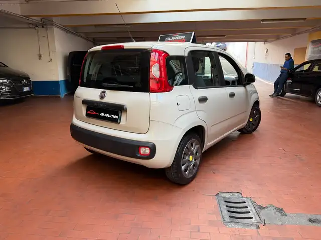 Fiat Panda view 3