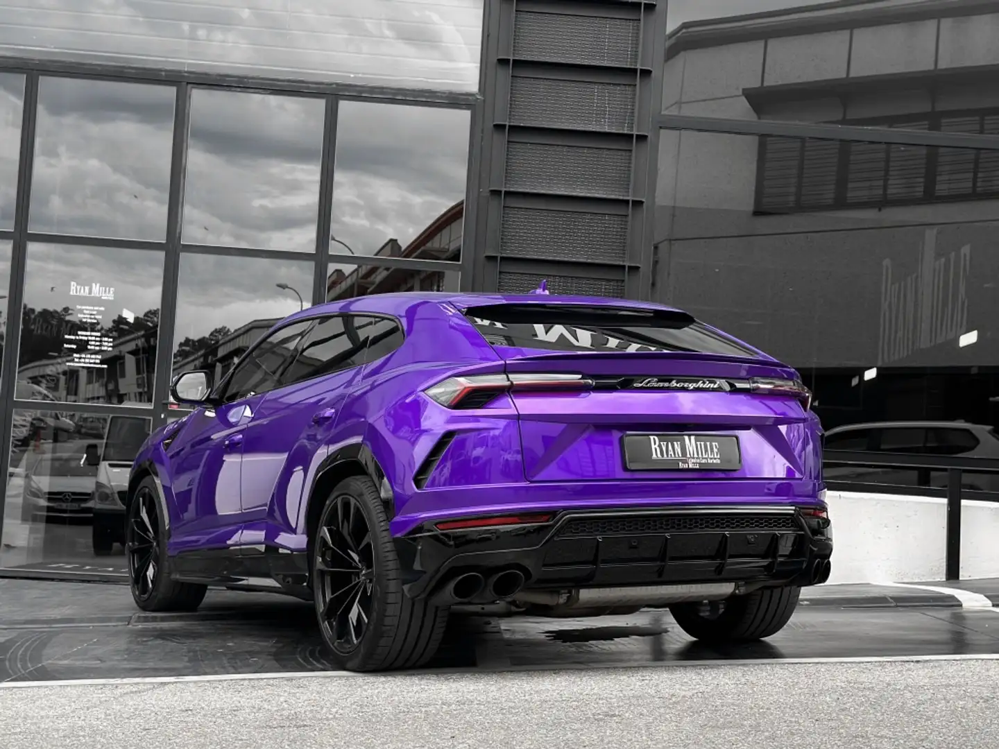 Lamborghini Urus 4.0 V8 Aut. Violett - 2