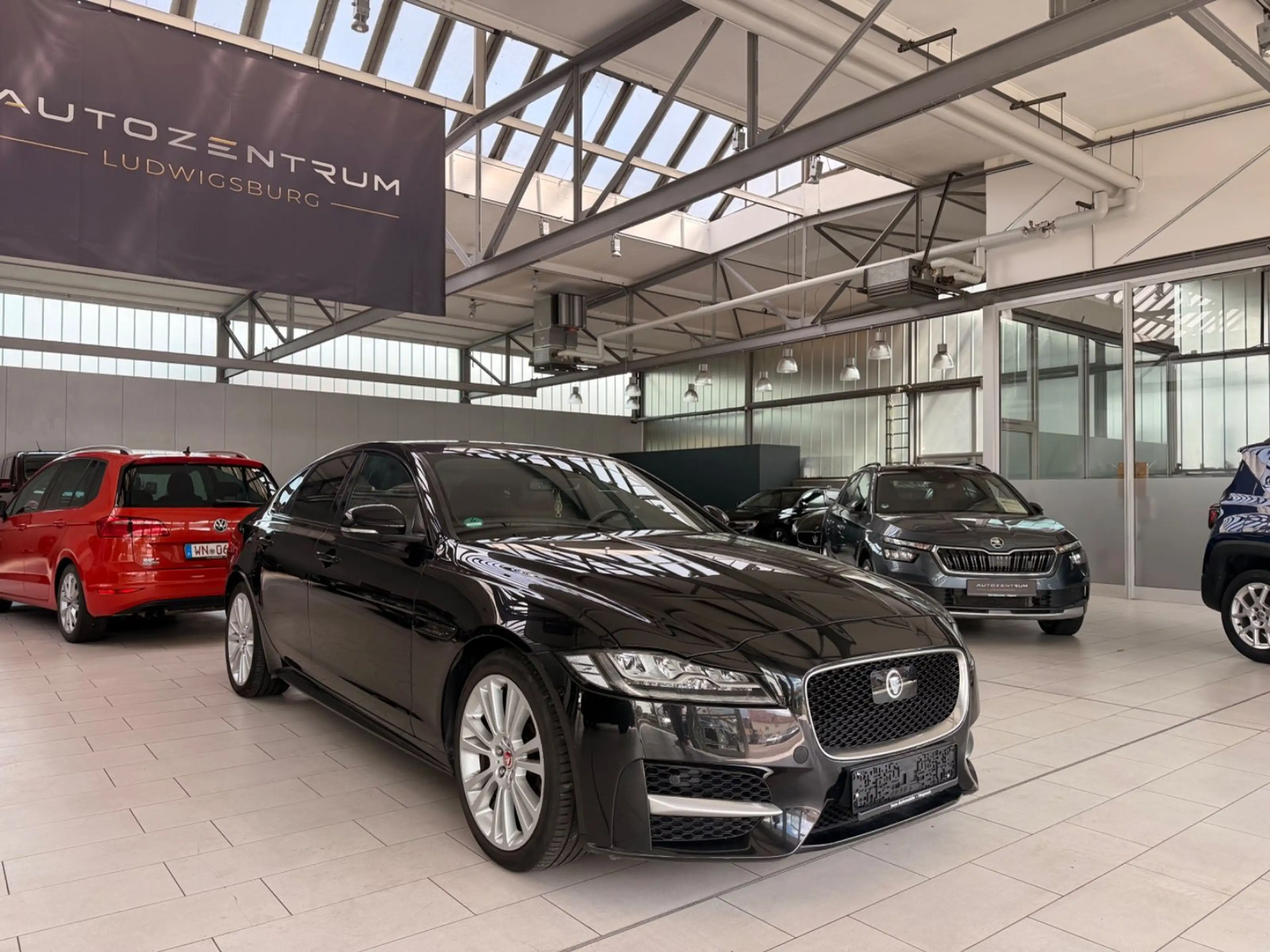 Jaguar XF R-Sport*VOLLAUSSTATTUNG* — photo 3