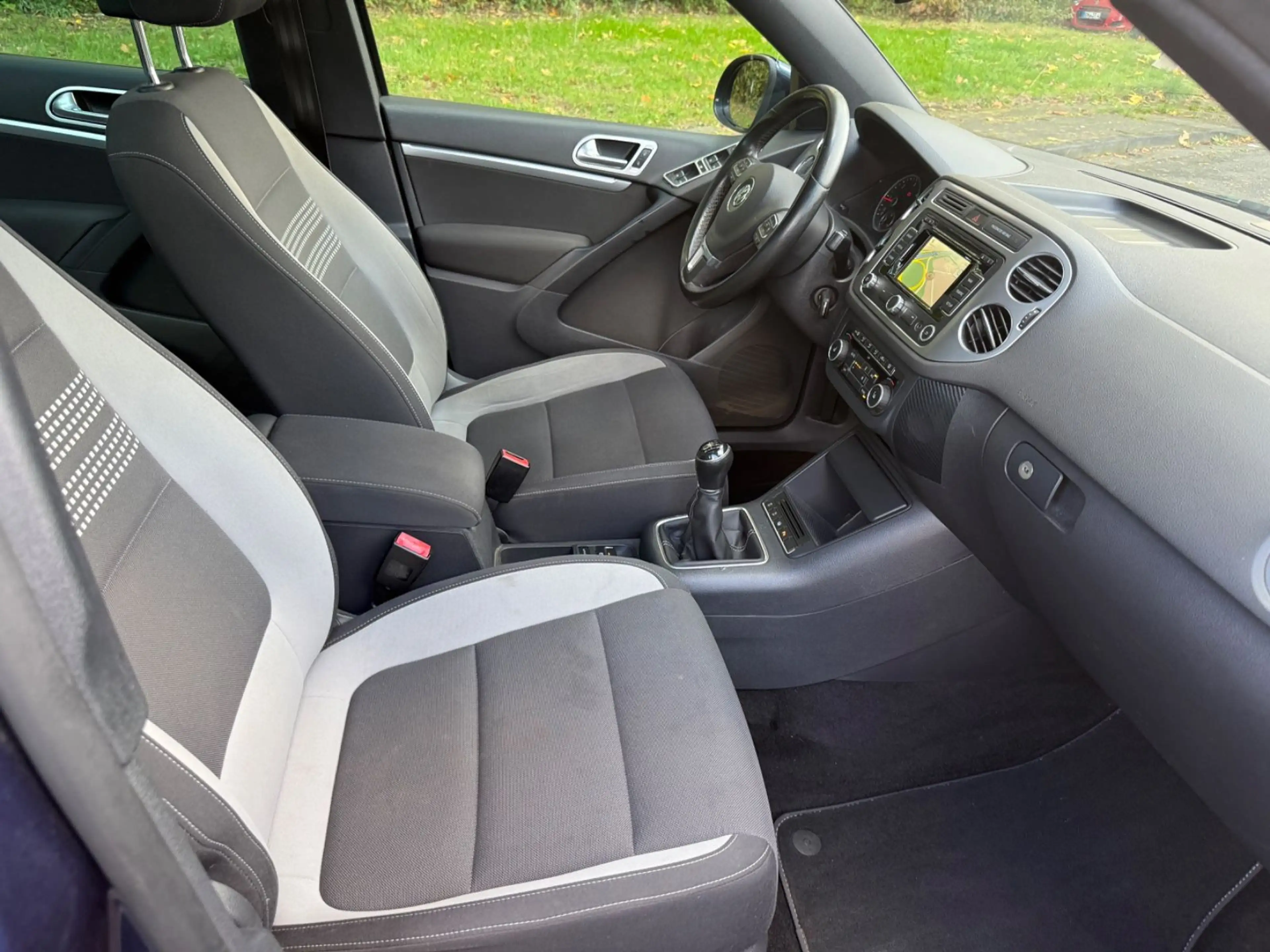 Volkswagen Tiguan Sport & Style BMT,Panoram,Navi — photo 13