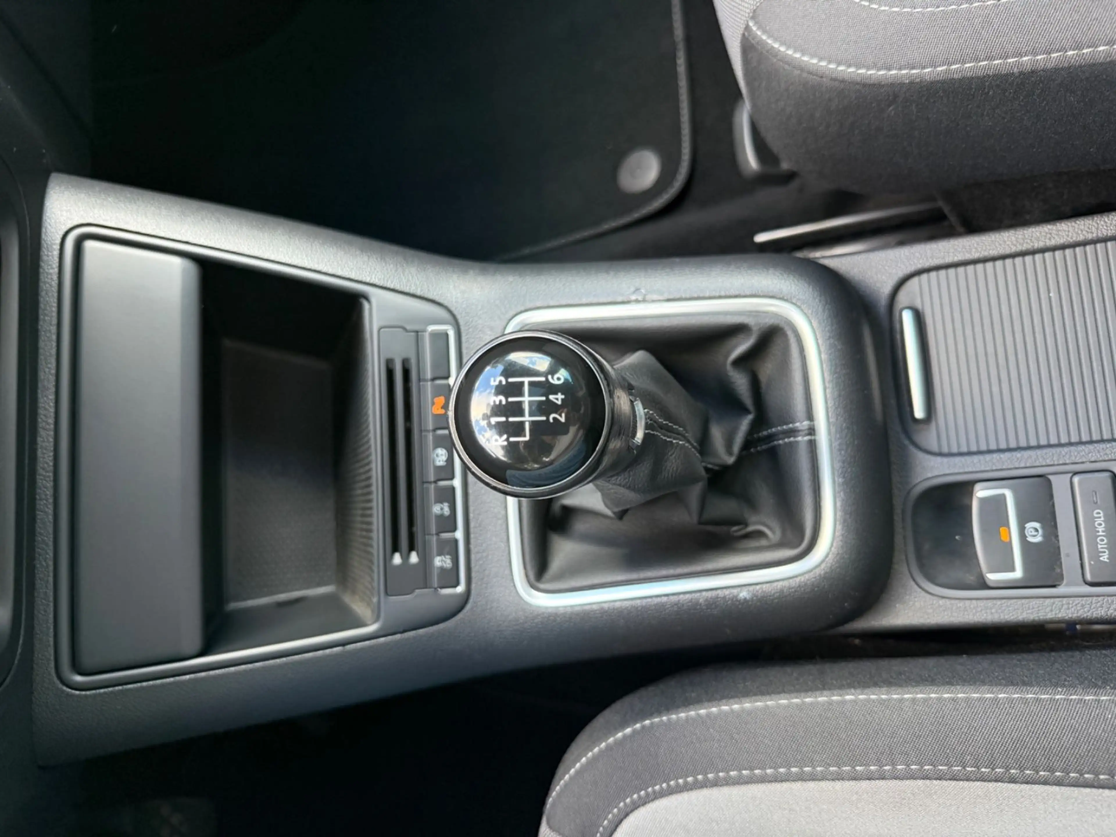 Volkswagen Tiguan Sport & Style BMT,Panoram,Navi — photo 10