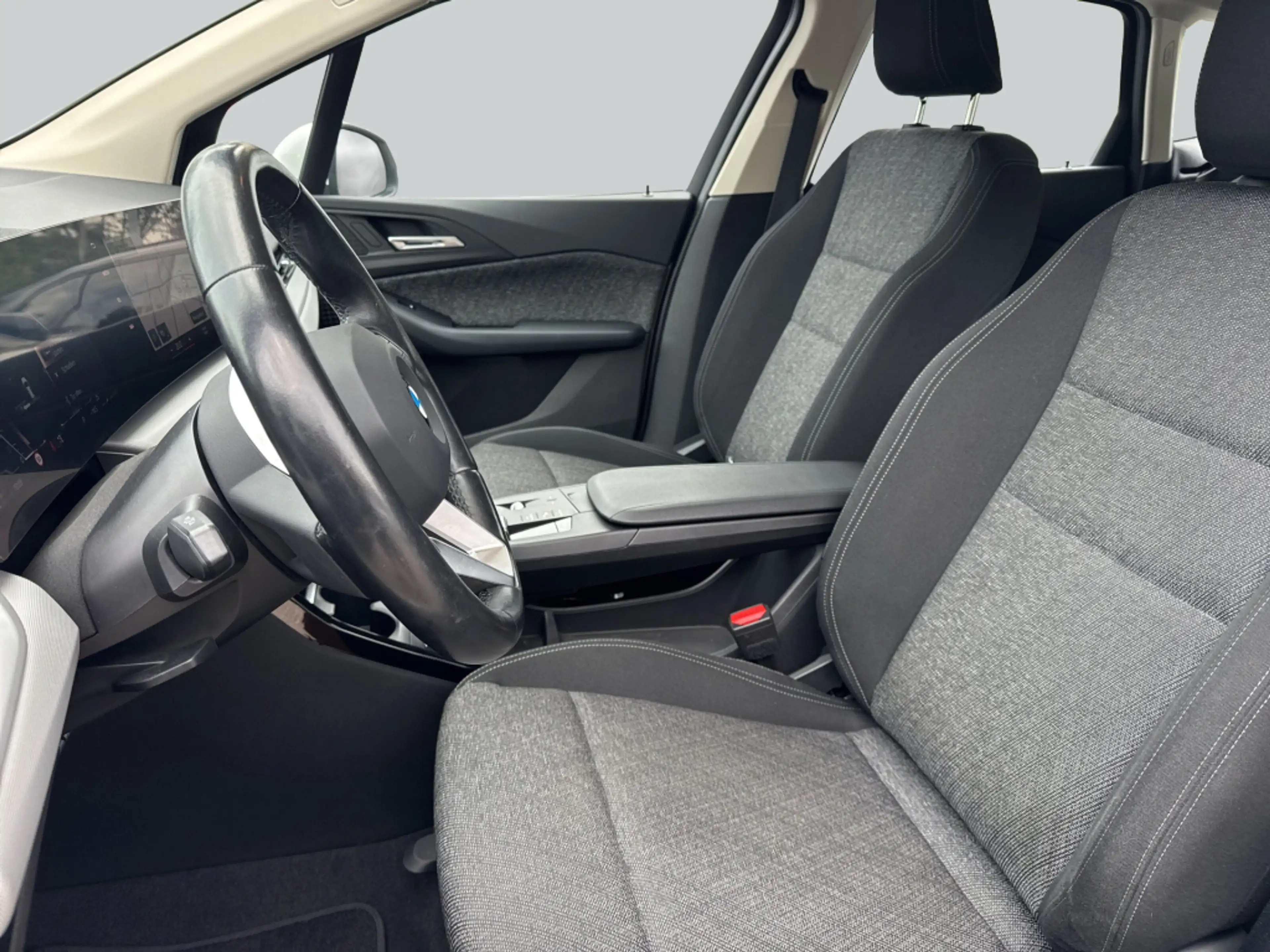 BMW 216 216i Active Tourer Aut., SHZ — photo 11
