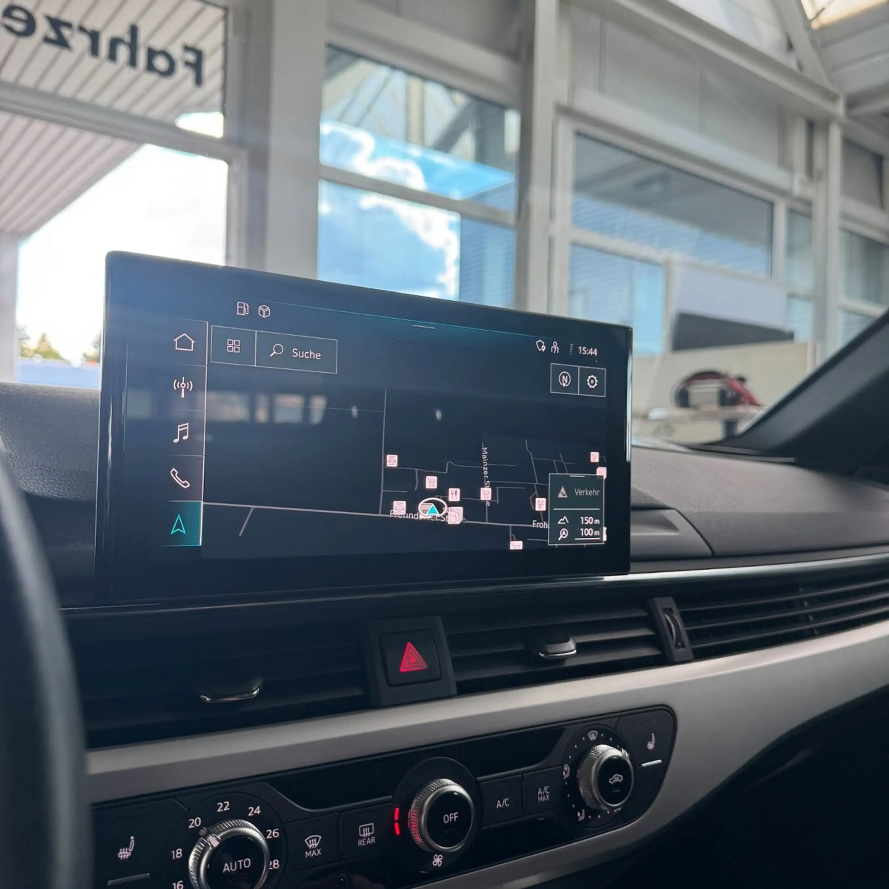 Audi A4 Lim. 35 TFSI advanced — photo 15