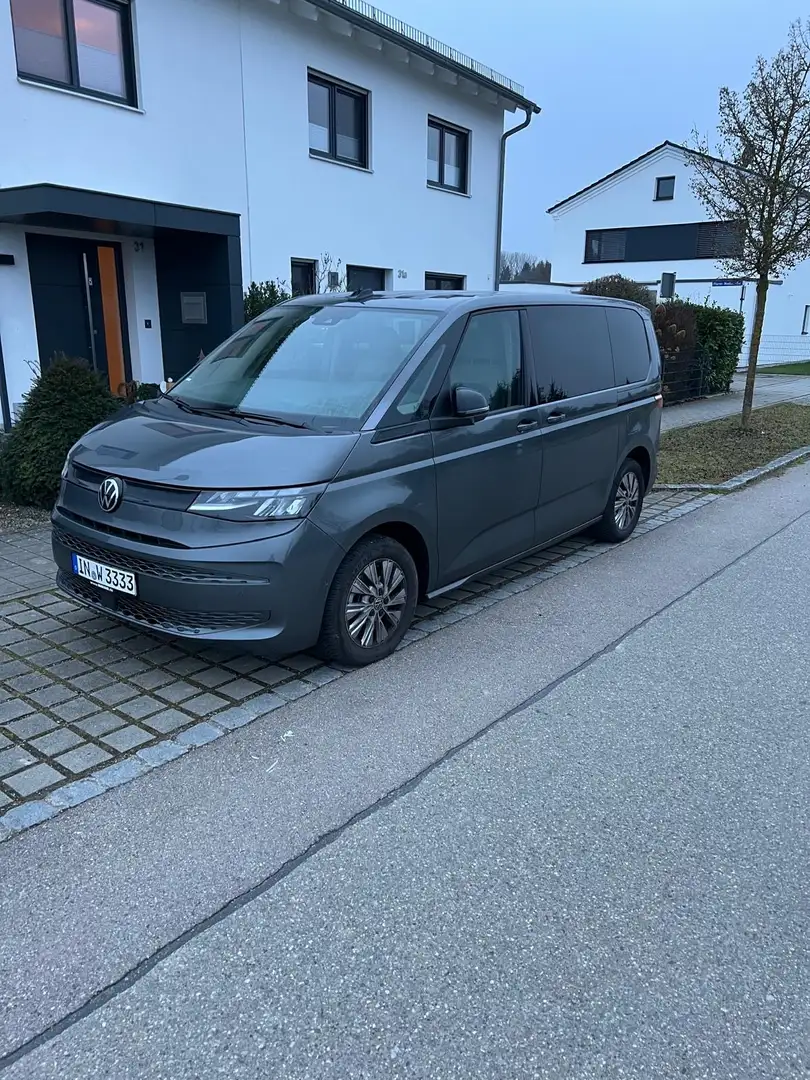 Volkswagen T7 Multivan TDI AHK Kamera ACC Grau - 1