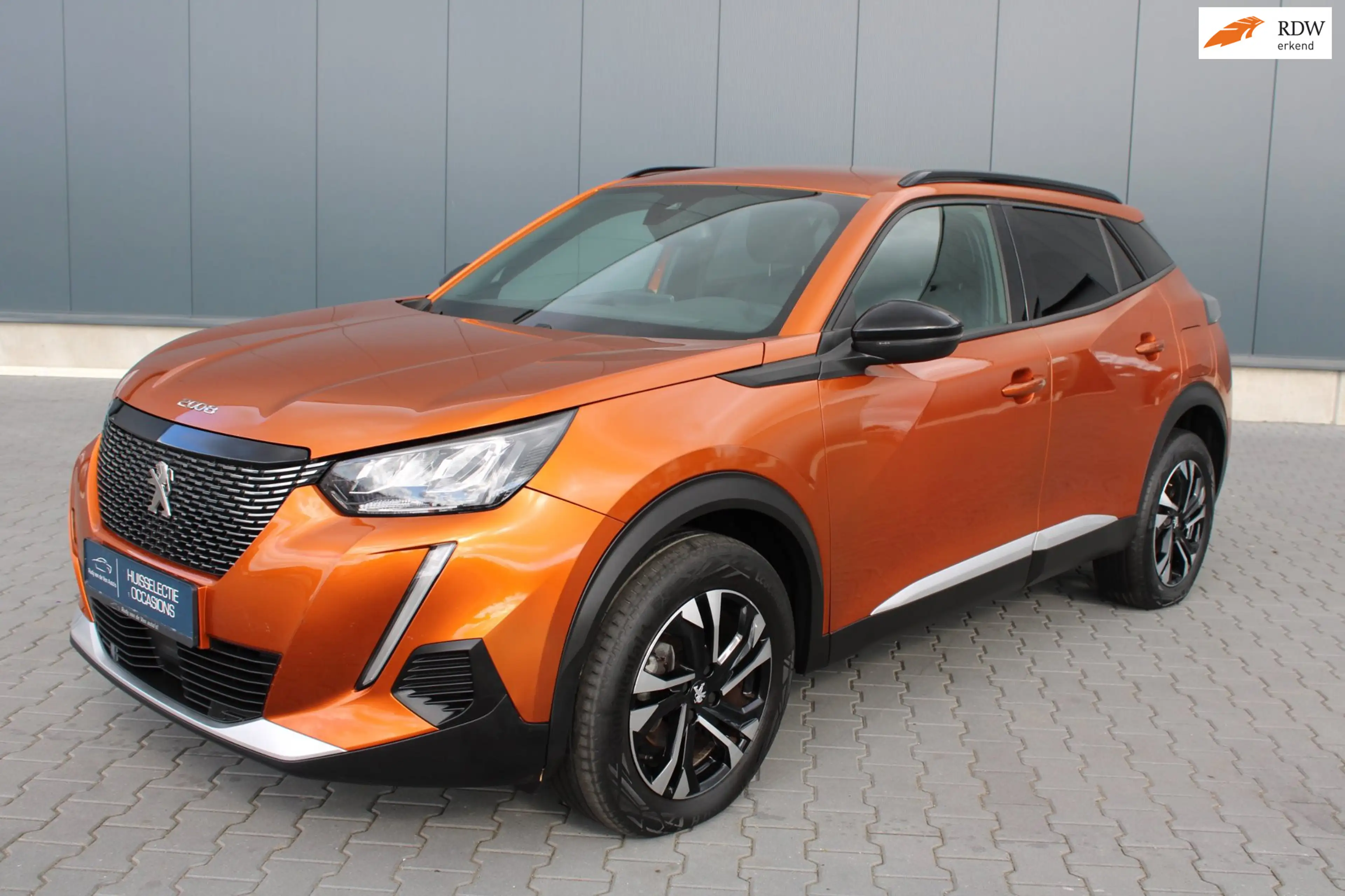 Peugeot 2008 1.2 PureTech Allure Pack Premium Plus NIEUWE BANDE