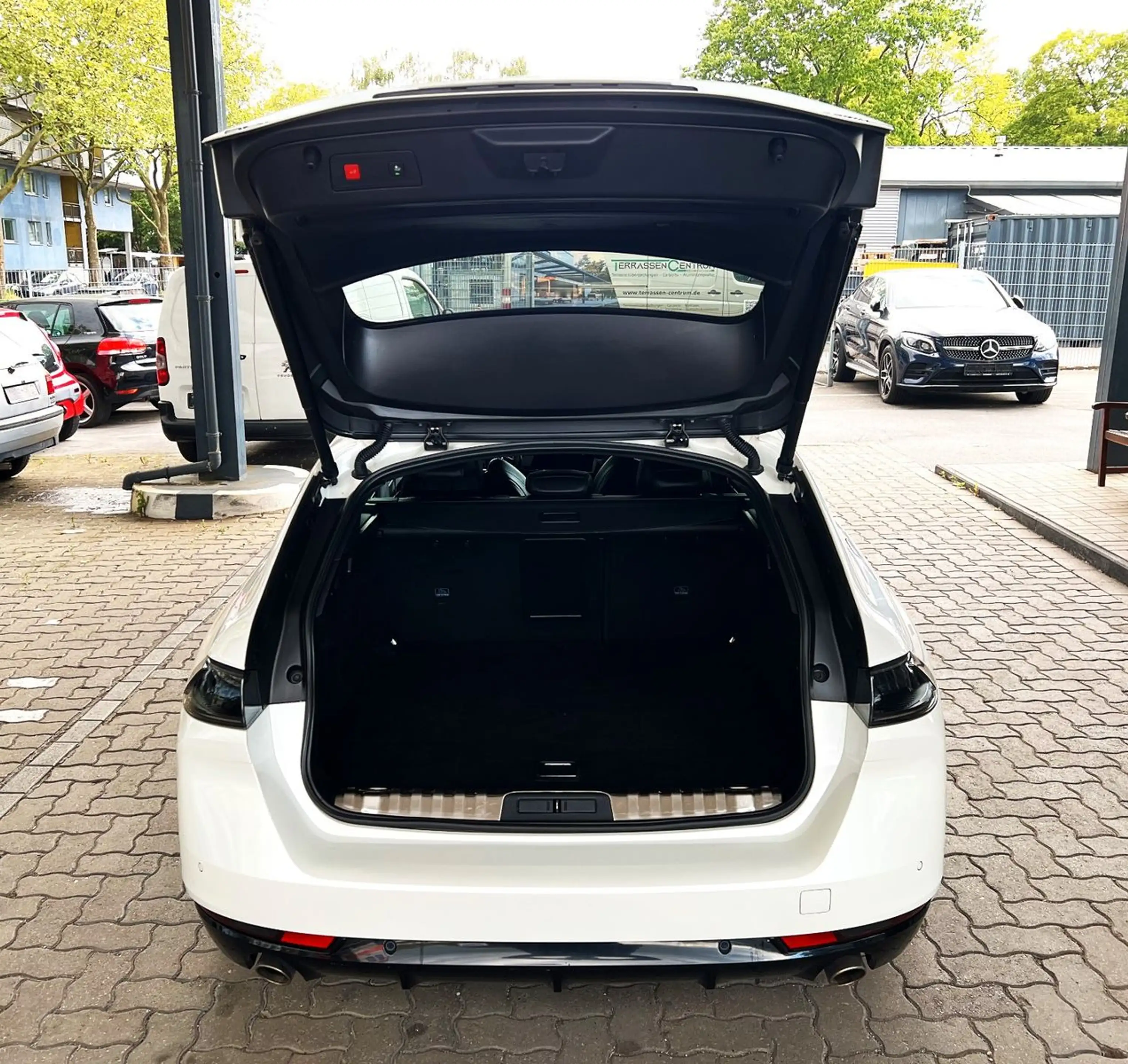 Peugeot 508 SW/GT/165 kW/Plug-in-Hybrid/360°Kamera/Sport — photo 7