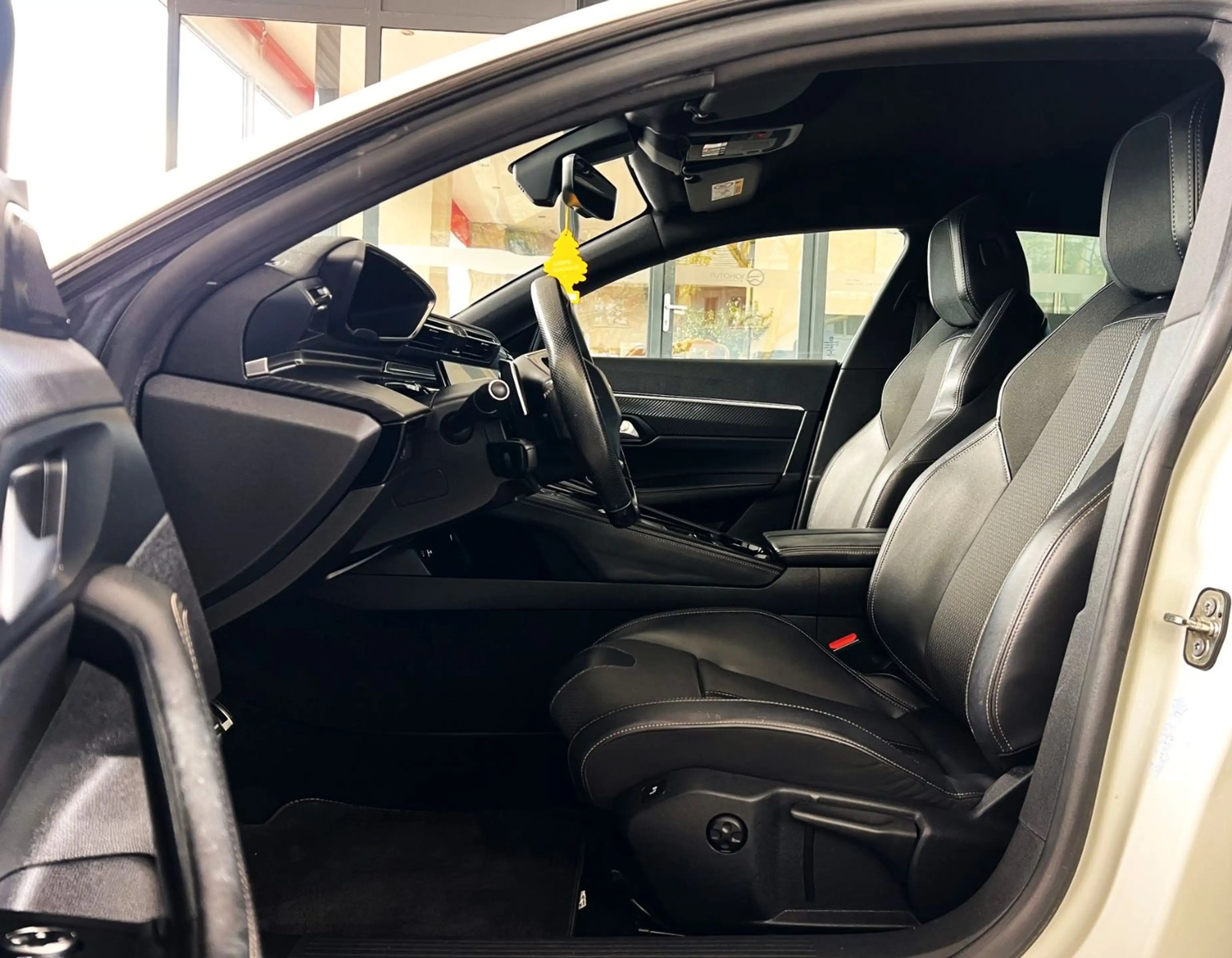 Peugeot 508 SW/GT/165 kW/Plug-in-Hybrid/360°Kamera/Sport — photo 12