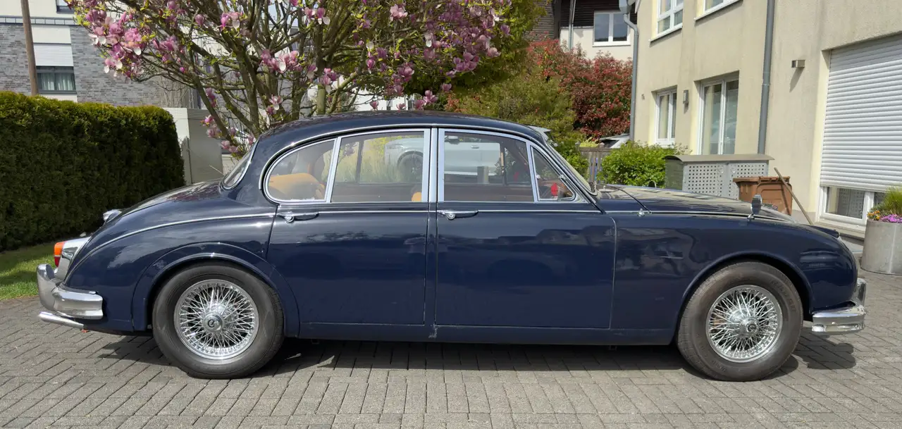 Jaguar MK II Daimler V8 250, foto 2