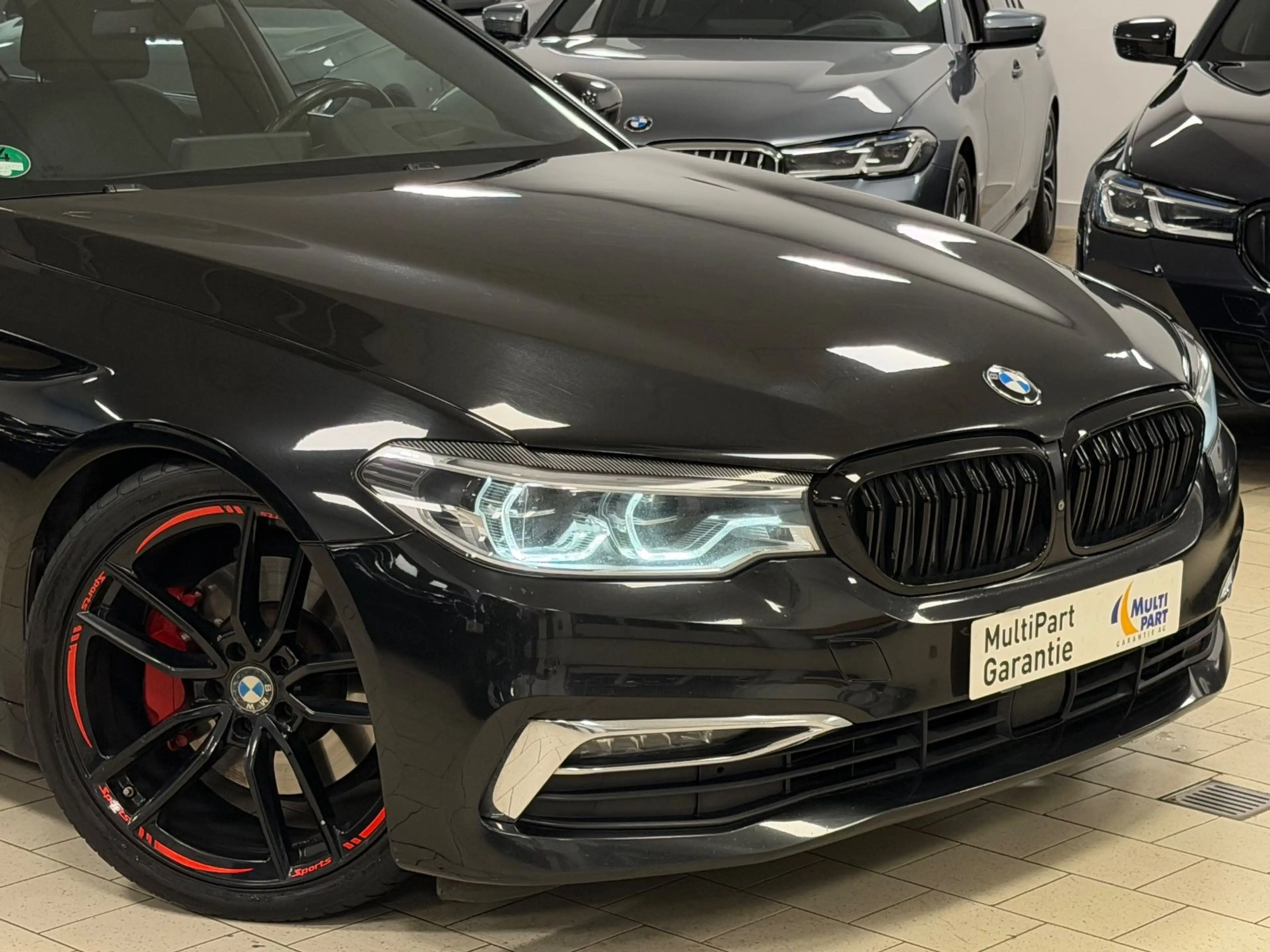 BMW 530 dxD/HUD/LEDer/Panor/AHK/360°/SofCl/TV/VOLL — photo 2
