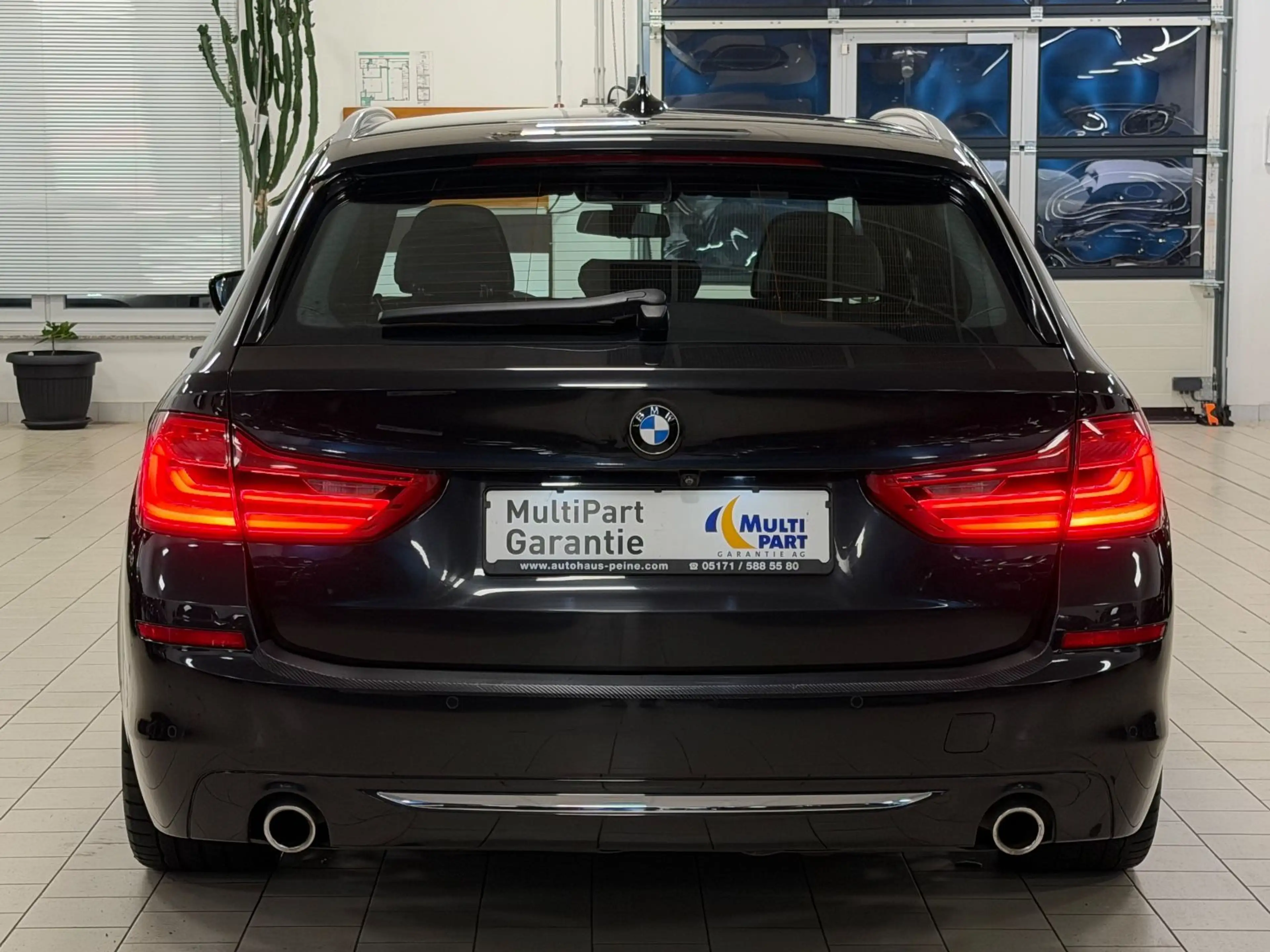 BMW 530 dxD/HUD/LEDer/Panor/AHK/360°/SofCl/TV/VOLL — photo 9