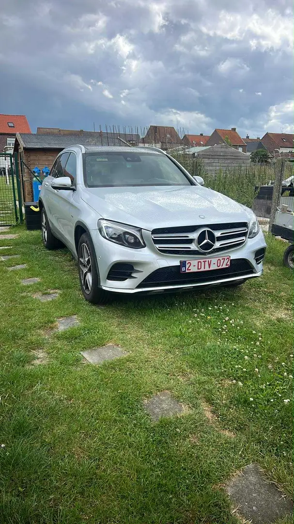 Mercedes-Benz GLC 350 e 4-Matic hybride amg-line Grijs - 1