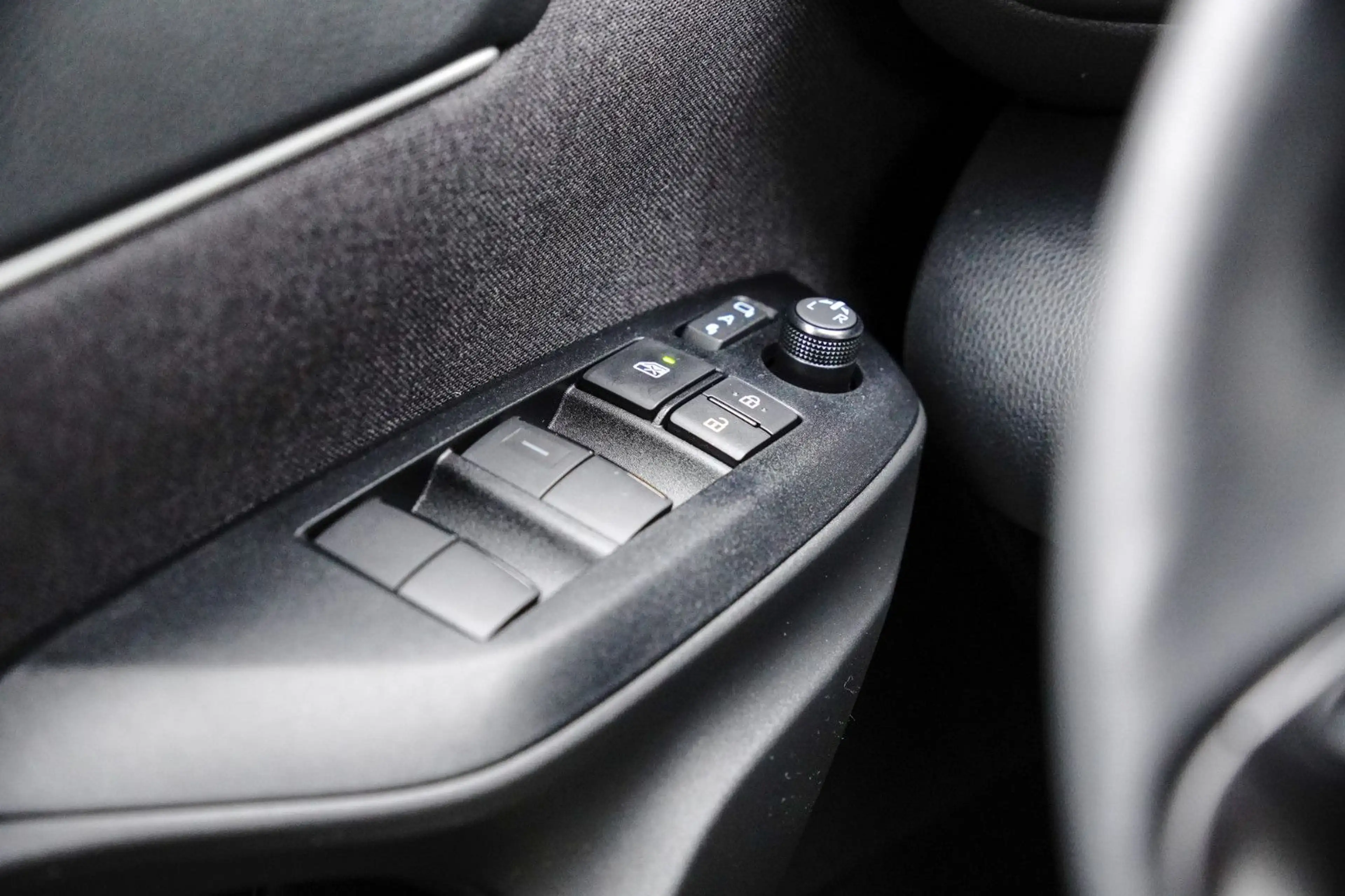 Toyota Yaris Cross Hybrid FWD Style Plus — photo 14