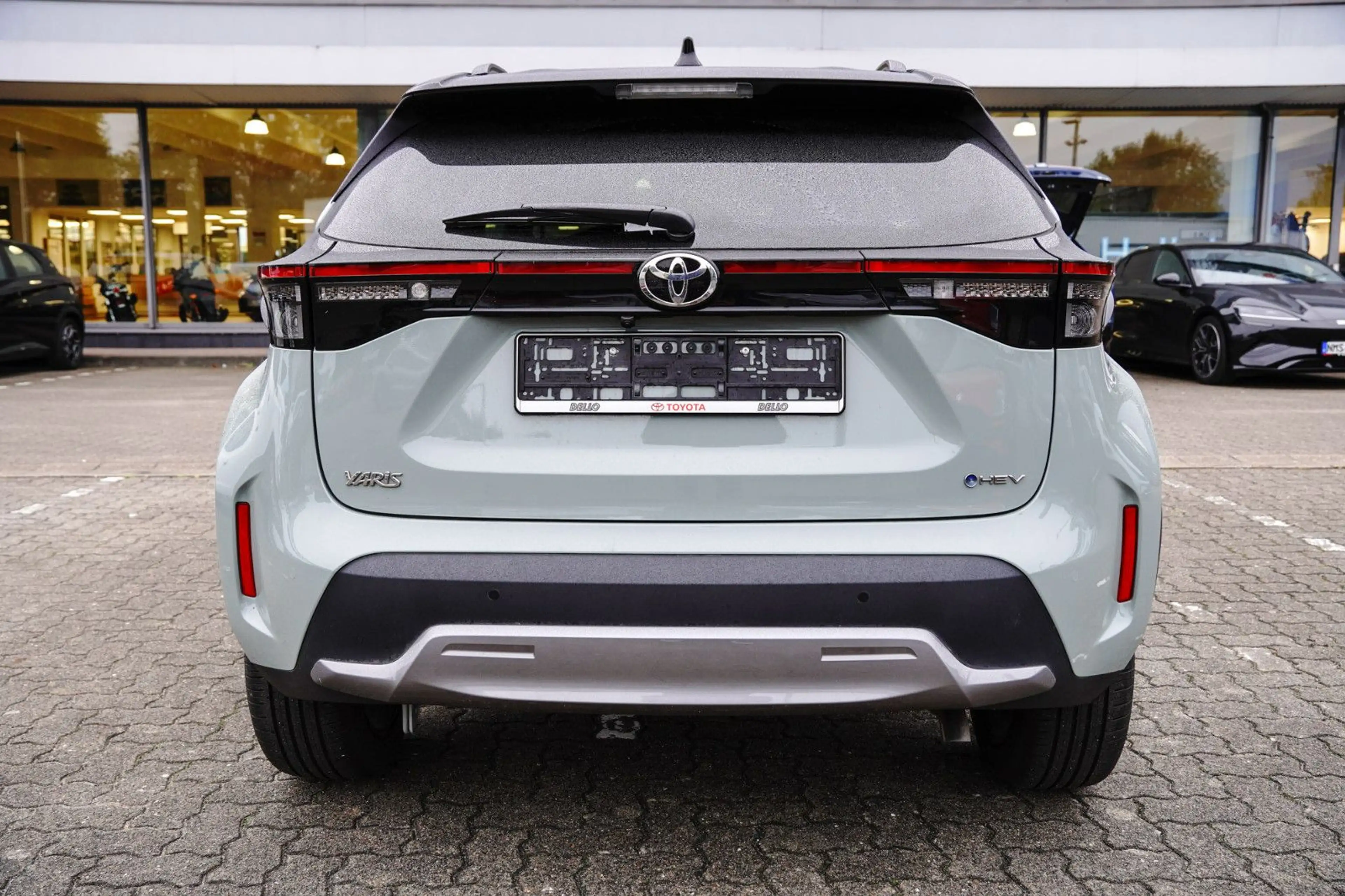 Toyota Yaris Cross Hybrid FWD Style Plus — photo 5