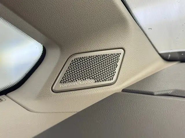 Volkswagen T7 Multivan VW T7 Multivan Style ÜH eHybrid 180 kW 4MOTION Ansicht 13