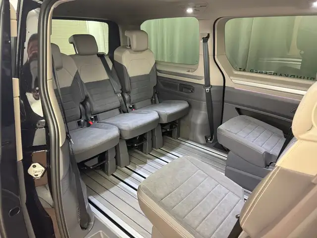 Volkswagen T7 Multivan VW T7 Multivan Style ÜH eHybrid 180 kW 4MOTION Ansicht 8