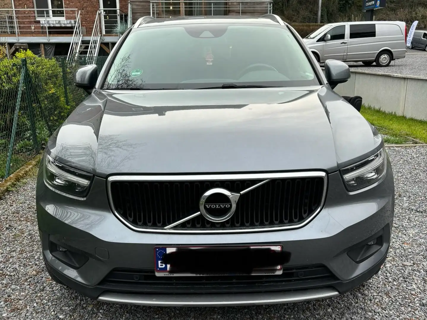 Volvo XC40 2.0 D3 AWD Momentum Pro Geartronic Gris - 2