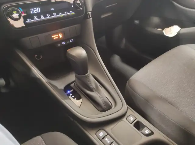 Mazda Mazda2 view 7