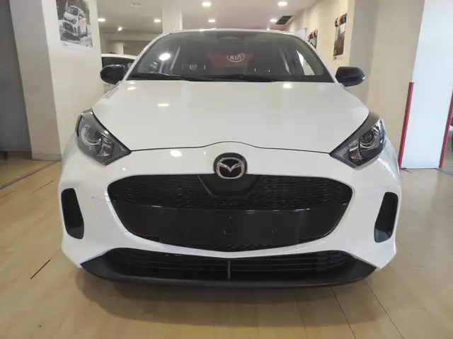 Mazda Mazda2 view 4