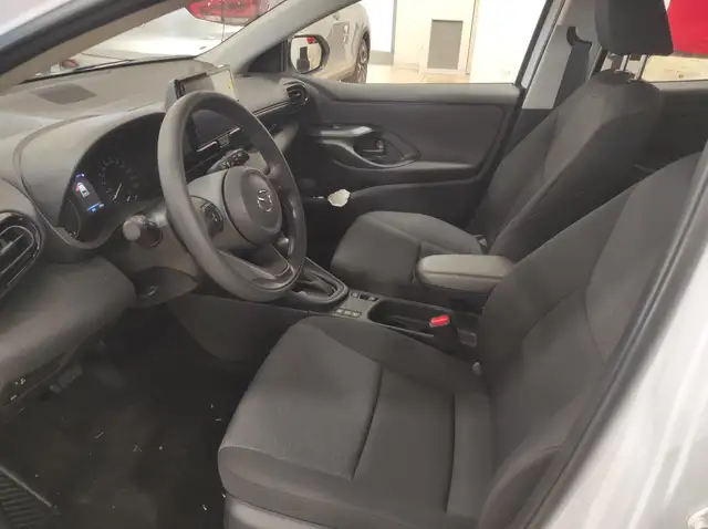 Mazda Mazda2 view 12