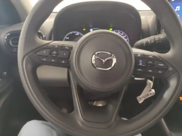 Mazda Mazda2 view 6