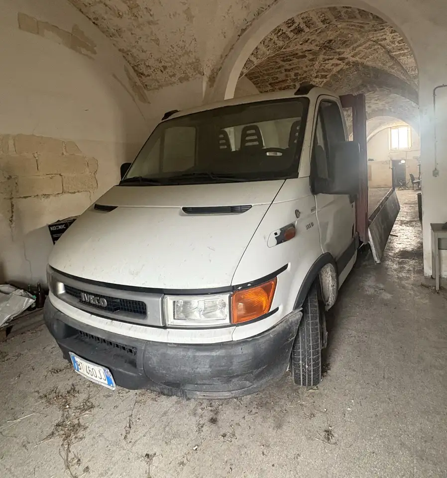 Iveco Daily 35C13, foto 1