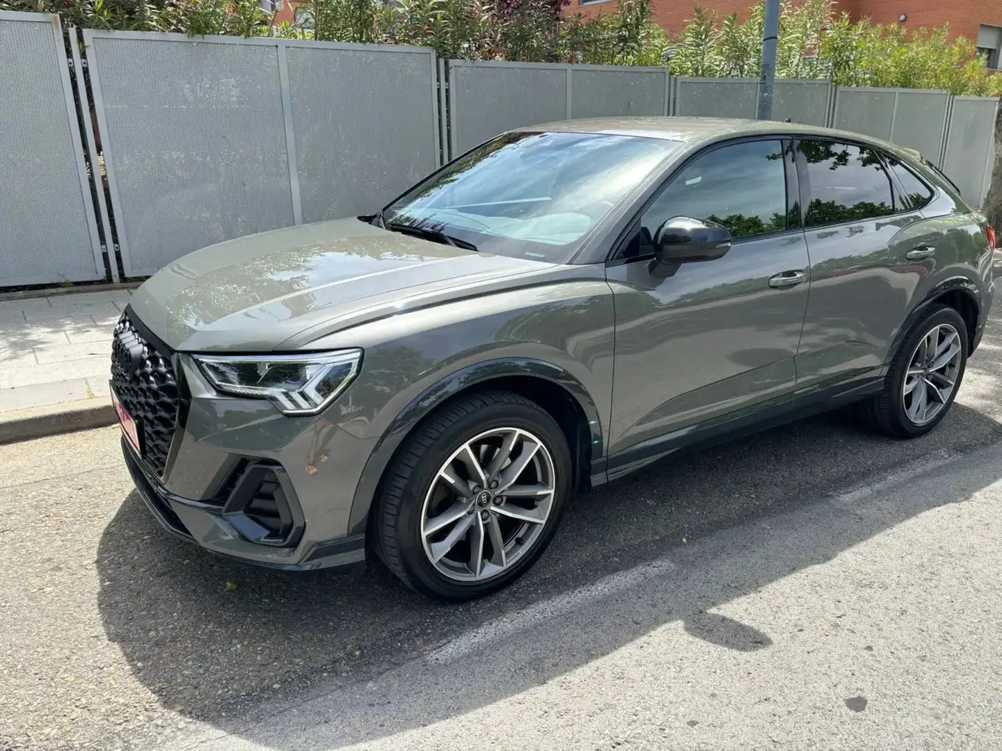 Audi Q3 Q3 Sportback 40 TFSI quattro S line S tronic Gris - 1