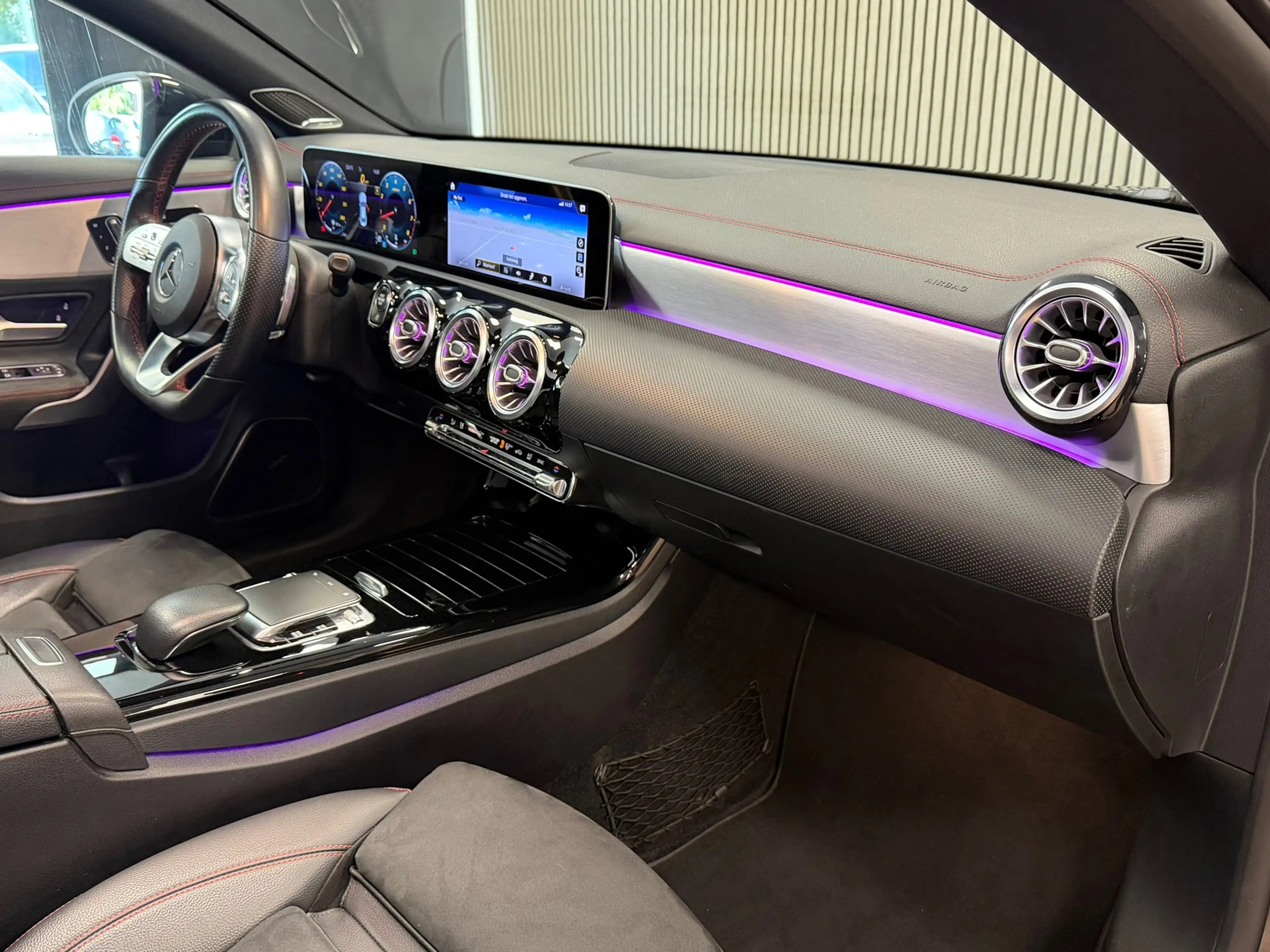 Mercedes-Benz CLA 220 Premium Plus AUT. PANORAMADAK NAVIGATIE MEMORY BUR — photo 9