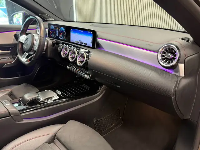 Mercedes-Benz Cla view 9