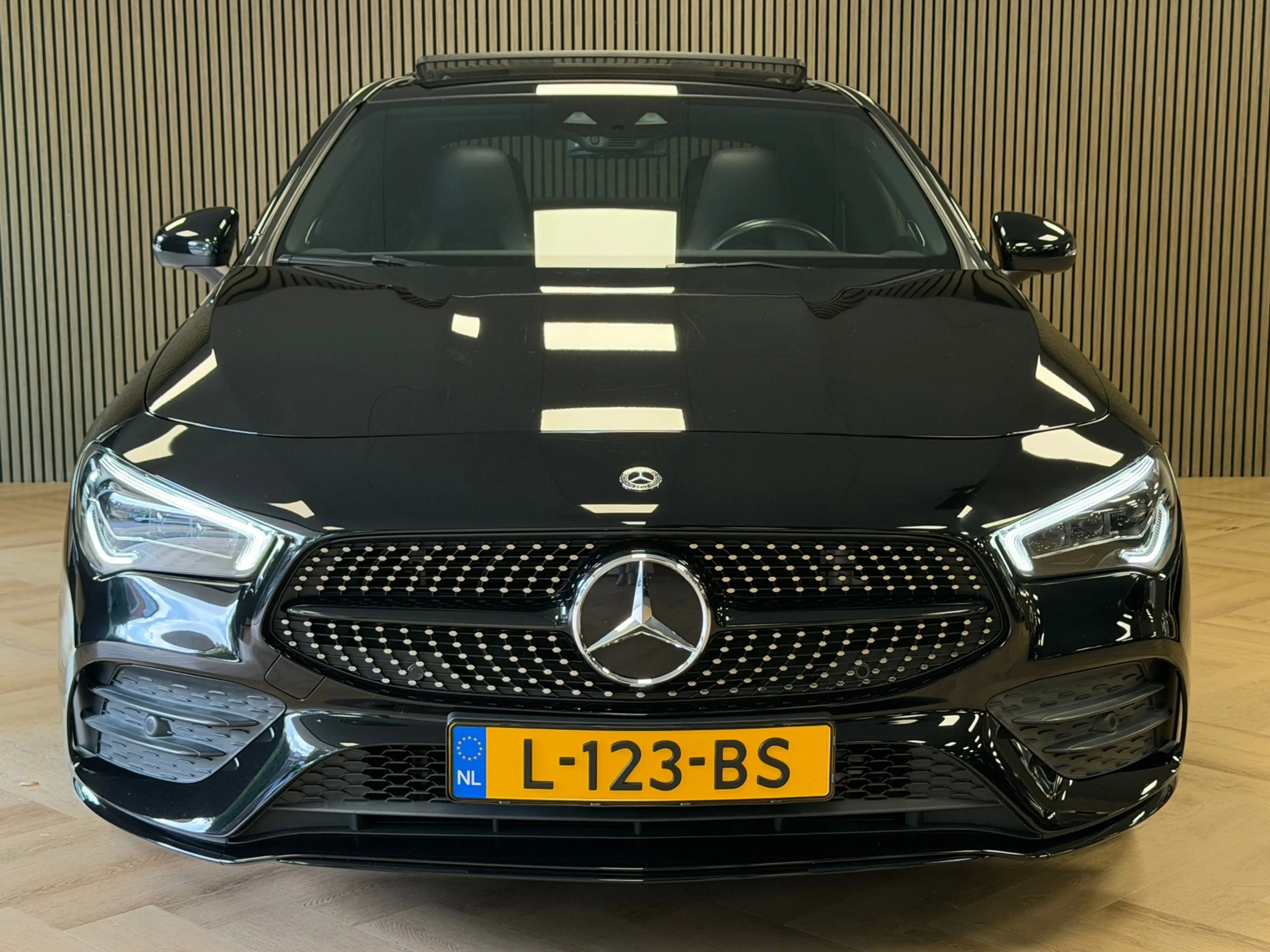Mercedes-Benz CLA 220 Premium Plus AUT. PANORAMADAK NAVIGATIE MEMORY BUR — photo 2