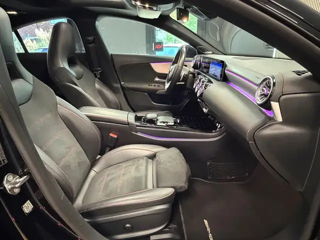 Mercedes-Benz Cla view 10