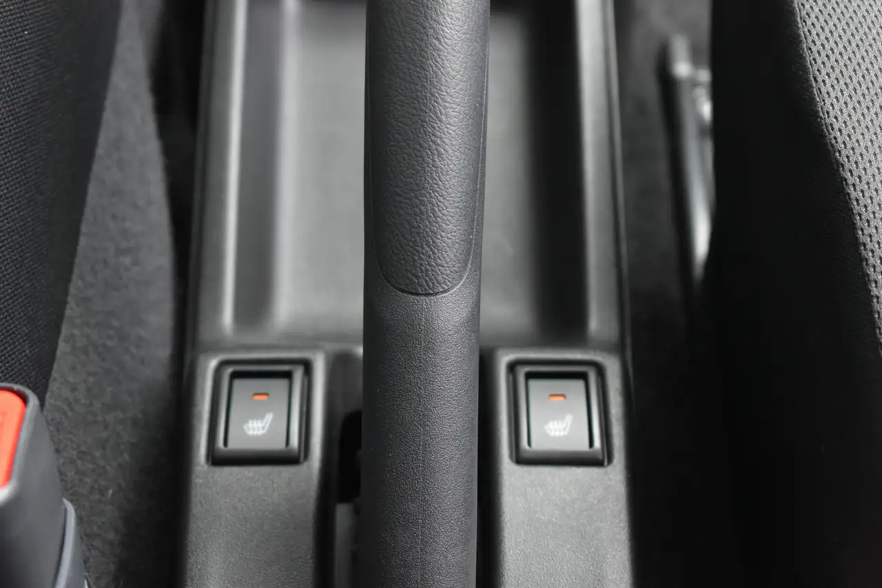 Suzuki Swift 2025 — фото 12