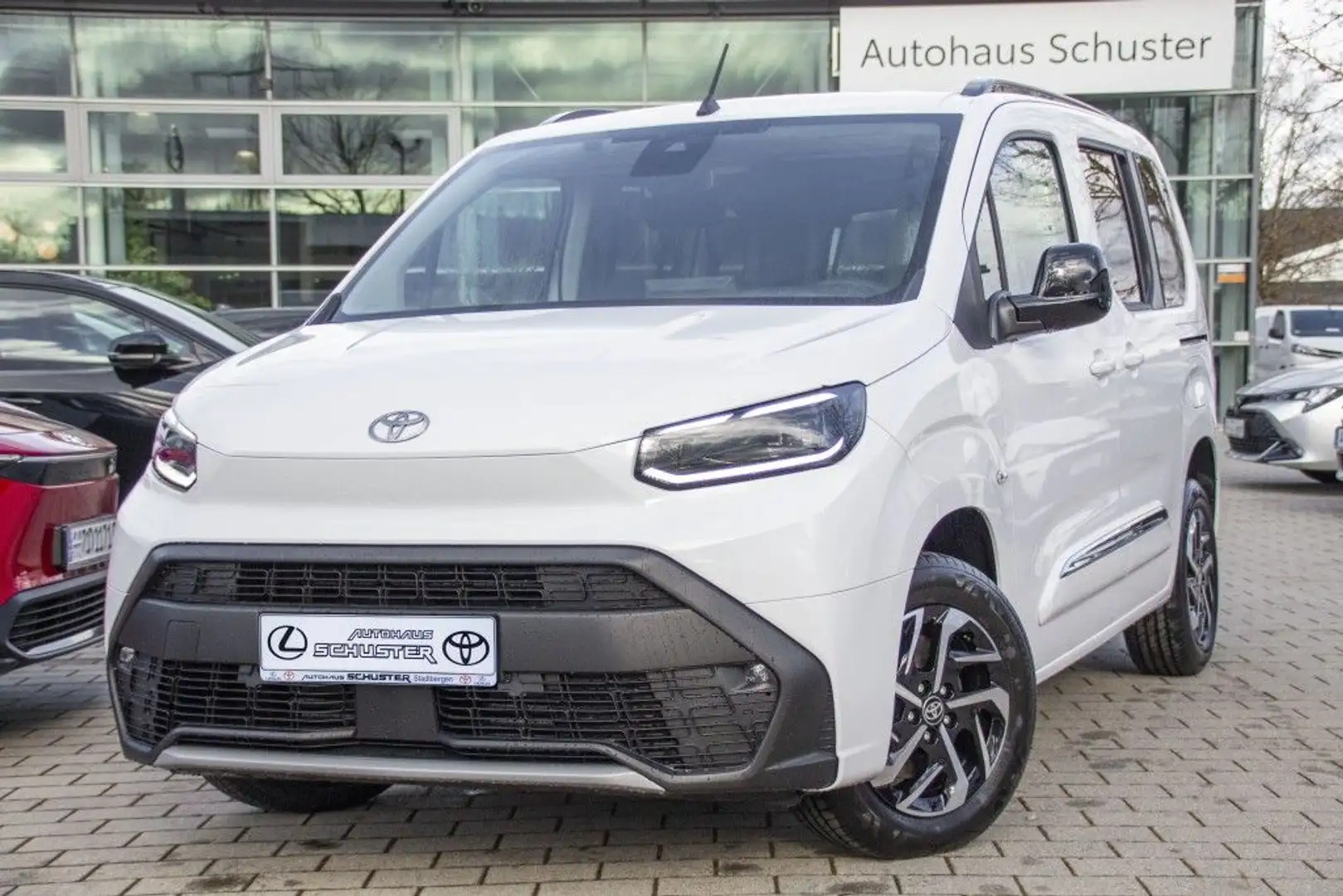 Toyota Proace City Verso 1.5 D-4D L1 Aut Team Deutschland Weiß - 1