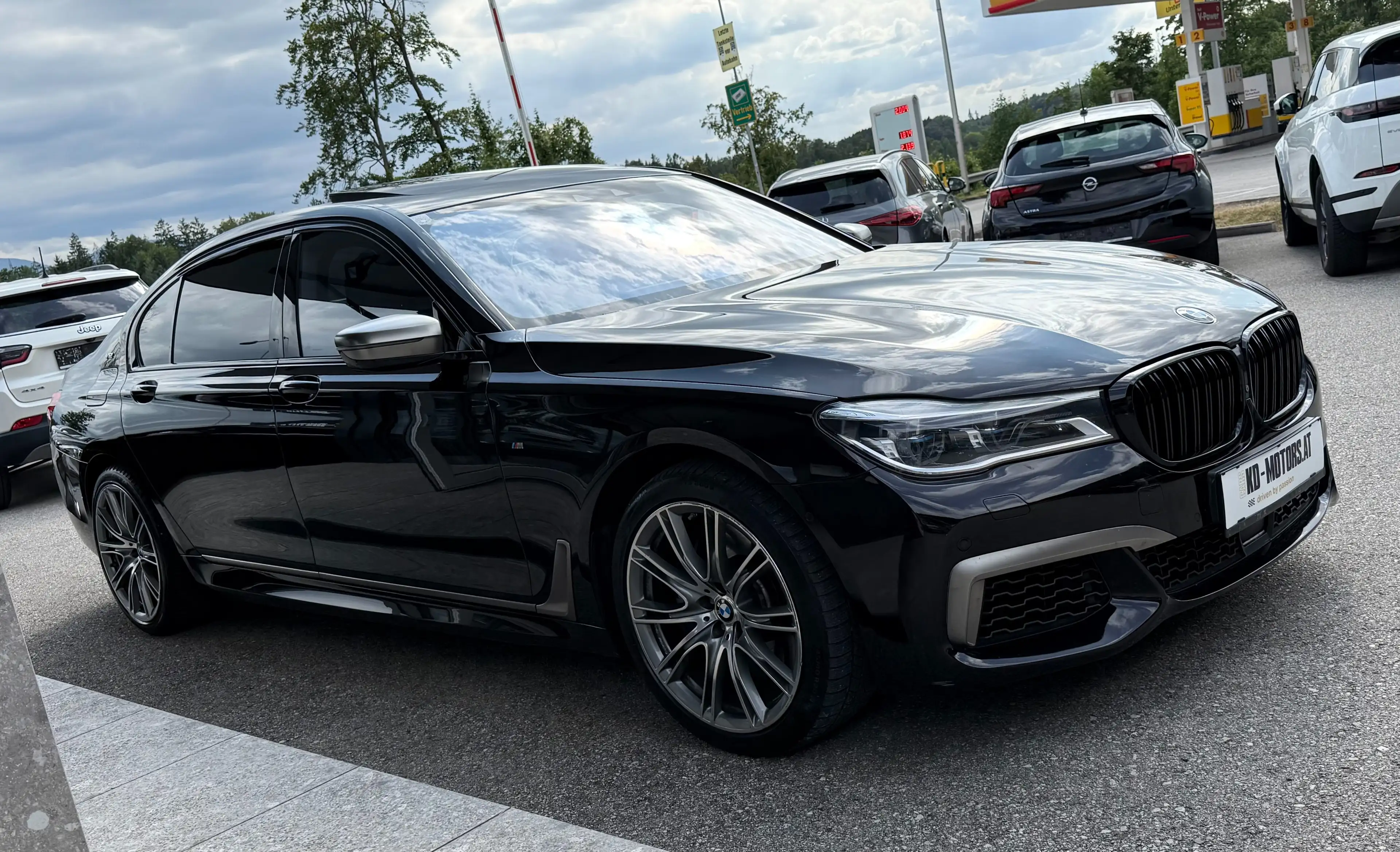 BMW 760 M Li V12 xDrive *Vollausstattung* — photo 3